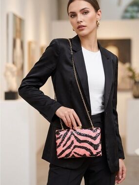 Urban Expressions Reversible Sequin Zebra Clutch – Neon Pink & Gold